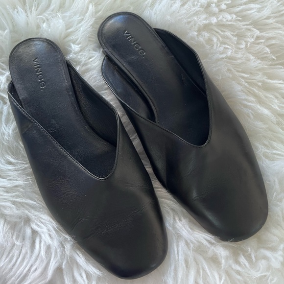 Vince Shoes V-Cut Black Leather Slip-On Mules Size: 6 - Picture 4 of 12
